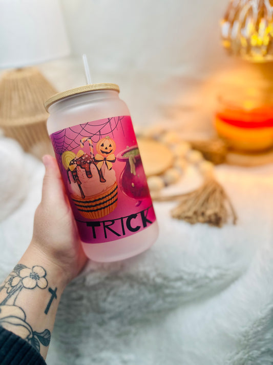 16oz Glass Tumbler - Trick or Treat